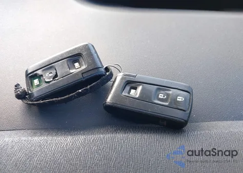 2008 Toyota Prius z USA, uszkodzony, nr VIN JTDKB20U787707391